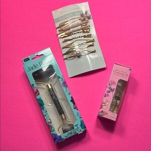 Chic Jade Roller with Gold Pearl Hair Accessories and Jojoba & Rose Oil